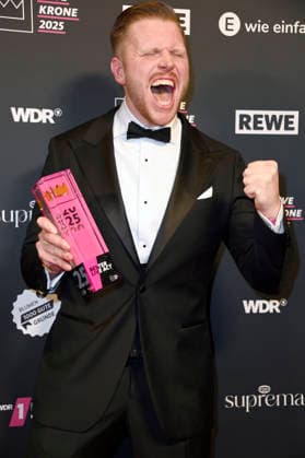 Finch bei der 26. Verleihung der 1Live Krone 2025 im Lokschuppen. Bielefeld, 04.12.2025