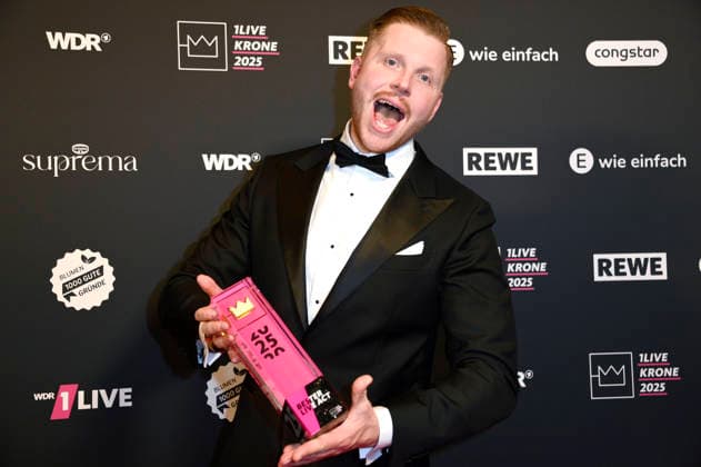 Finch bei der 26. Verleihung der 1Live Krone 2025 im Lokschuppen. Bielefeld, 04.12.2025