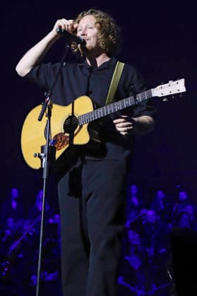 Michael Schulte live bei der 31. Night of the Proms 2025 in der Barclays Arena. Hamburg, 05.12.2025