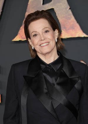 Sigourney Weaver Avant première du film Avatar Fire and Ash Avatar de Feu et de Cendres à la Seine Musicale de Boulogne Billancourt le 5 décembre 2025 Coadic Guirec Bestimage Preview screening of the film Avatar Fire and Ash at the Seine Musicale in Boulogne Billancourt on December 5, 2025 Paris France  Copyright: xCOADICxGUIRECx xBESTIMAGExCOADICxGUIRECx xBESTIMAGEx