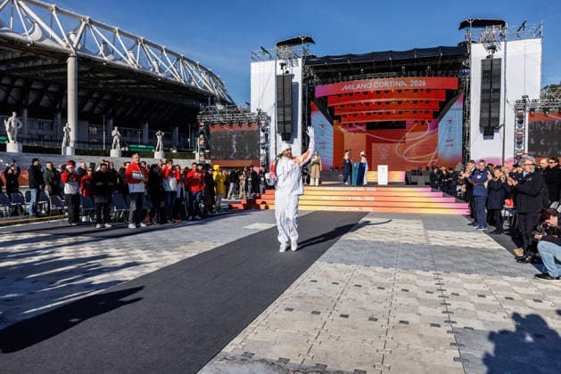 December 6, 2025, Rome, Italia, Italy: 06 12 2025 Rome, The Olympic Torch leaves Rome for the Milan Cortina 2026 Winter Olympics. Pictured: Gianmarco Tamberi Rome Italy  - ZUMAa289 20251206_zia_a289_040 Copyright: xFrancescoxFotiax