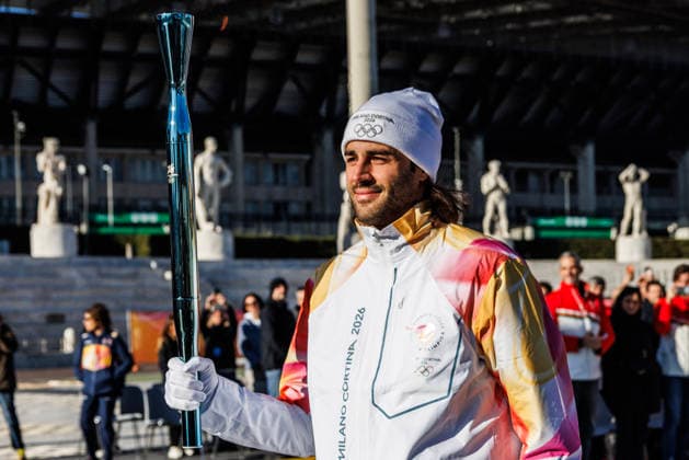 December 6, 2025, Rome, Italia, Italy: 06 12 2025 Rome, The Olympic Torch leaves Rome for the Milan Cortina 2026 Winter Olympics. Pictured: Gianmarco Tamberi Rome Italy  - ZUMAa289 20251206_zia_a289_041 Copyright: xFrancescoxFotiax