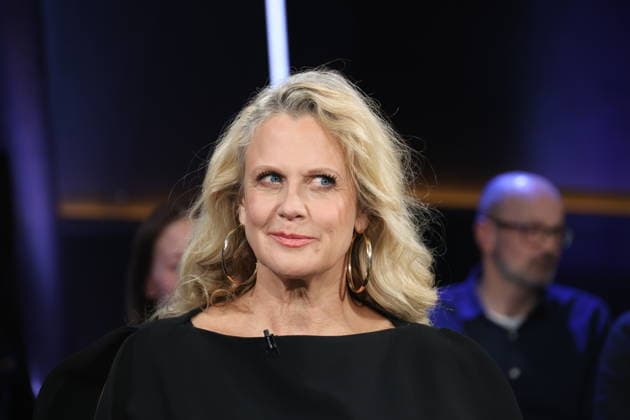 Barbara Schöneberger moderiert die NDR Talk Show am 5.12.2025, Fototermin vor der Sendung im 3. Programm des NDR Fernsehen im Fernsehstudio Hamburg Lokstedt