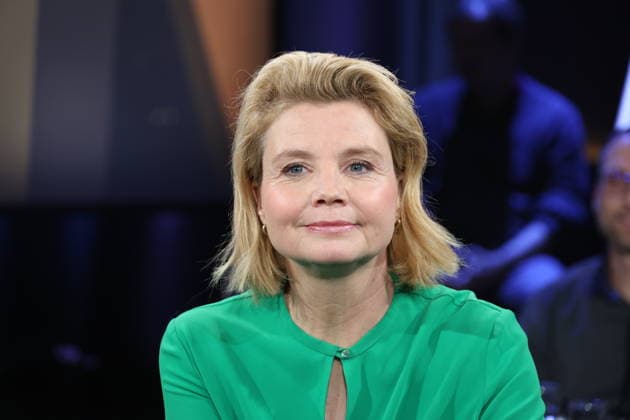 Annette Frier, Schauspielerin, zu Gast in der NDR Talk Show am 5.12.2025, Fototermin vor der Sendung im 3. Programm des NDR Fernsehen im Fernsehstudio Hamburg Lokstedt