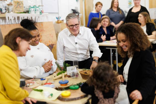 Prime Minister Keir Starmer visits Ely and Caerau children™s cen 05 12 2025. Cardiff, United Kingdom. Prime Minister Keir Starmer visits the Ely and Caerau Children™s Centre with the First Minister of Wales Eluned Morgan as the government lays out its plan to reduce child poverty., Credit:Simon Dawson Avalon United Kingdom, Wales, Cardiff  Copyright: xSimonxDawsonx xAvalonx 1057006534