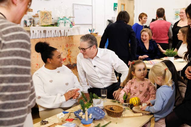 Prime Minister Keir Starmer visits Ely and Caerau children™s cen 05 12 2025. Cardiff, United Kingdom. Prime Minister Keir Starmer visits the Ely and Caerau Children™s Centre with the First Minister of Wales Eluned Morgan as the government lays out its plan to reduce child poverty., Credit:Simon Dawson Avalon United Kingdom, Wales, Cardiff  Copyright: xSimonxDawsonx xAvalonx 1057006620