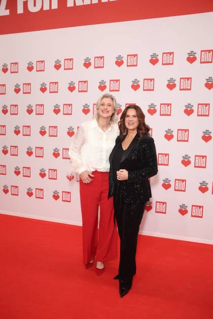 Spengala - Ein Herz für Kinder 2025 - Britta Heidemann und Katarina Witt bei der TV-Spendengala Ein Herz für Kinder im Studio Adlershof am 06.12.2025 in Berlin. Copyright: xEventpressxKochanx