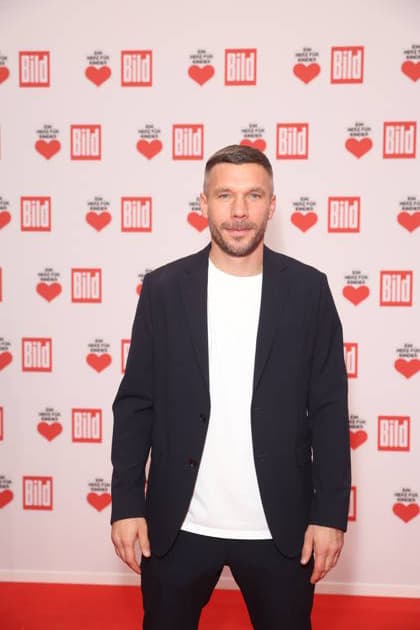 Spengala - Ein Herz für Kinder 2025 - Lukas Podolski bei der TV-Spendengala Ein Herz für Kinder im Studio Adlershof am 06.12.2025 in Berlin. Copyright: xEventpressxKochanx