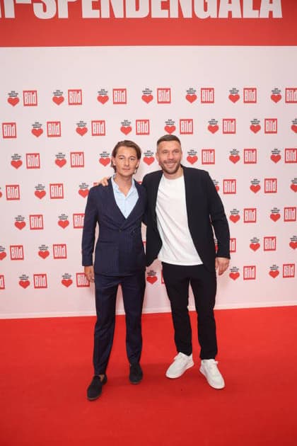 Spengala - Ein Herz für Kinder 2025 - Jonas Gnauck und Lukas Podolski bei der TV-Spendengala Ein Herz für Kinder im Studio Adlershof am 06.12.2025 in Berlin. Copyright: xEventpressxKochanx
