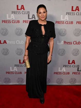 December 7, 2025, Los Angeles, California, USA: Cuban-born model, actress, television host, and former weather presenter DAISY FUENTES attends the Los Angeles Press Club presents the 18th Annual National Arts & Entertainment Journalism Awards Gala: RED CARPET. Los Angeles USA - ZUMAb173 20251207_aap_b173_003 Copyright: xBillyxBennightx