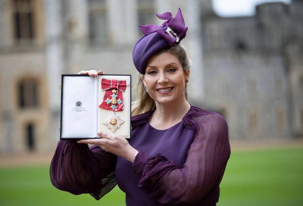 Investiture at Windsor Castle Image Licensed to i-Images Picture Agency. 09 12 2025. Windsor , United Kingdom. Dame Penny Mordaunt with her damehood after an Investiture at Windsor Castle, United Kingdom., Credit:Stephen Lock i-Images Avalon United Kingdom, Windsor  Copyright: xStephenxLockx xi-Imagesx xAvalonx 1057897083