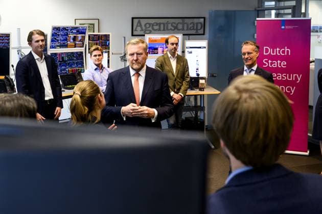 Den Haag, The Netherlands, 2025-12-10 09:20:10 THE HAGUE, 10-12-2025, Ministry of Finance. King Willem-Alexander, accompanied by the Minister of Finance, Eelco Heinen, is on a working visit to the Ministry of Finance s General Treasury Agency in The Hague. PHOTO: NLBeeld Patrick van Emst Credit: NL Beeld Patrick van Emst  Copyright: xx x