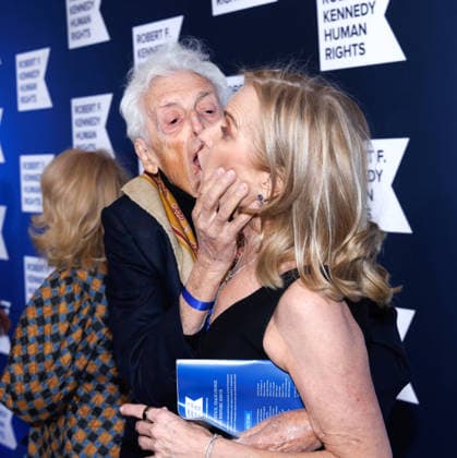 December 9, 2025, New York, Ny, United States: Kerry Kennedy, Gigi Benson and Harry Benson attend the 2025 Ripple of Hope Award Gala. Held at Midtown Hilton in New York. Zuma Press December 9, 2025. New York United States - ZUMAp281 20251209_zea_p281_046 Copyright: xPhotoxImagexPressx