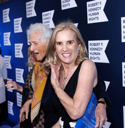 December 9, 2025, New York, Ny, United States: Kerry Kennedy, Gigi Benson and Harry Benson attend the 2025 Ripple of Hope Award Gala. Held at Midtown Hilton in New York. Zuma Press December 9, 2025. New York United States - ZUMAp281 20251209_zea_p281_048 Copyright: xPhotoxImagexPressx