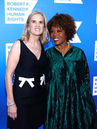 December 9, 2025, New York, Ny, United States: Kerry Kennedy and Alfre Woodard attend the 2025 Ripple of Hope Award Gala. Held at Midtown Hilton in New York. Zuma Press December 9, 2025. New York United States - ZUMAp281 20251209_zea_p281_052 Copyright: xPhotoxImagexPressx