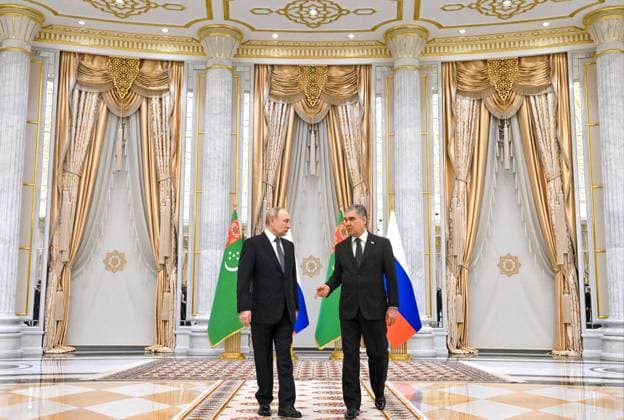 Turkmenistan Russia 9069797 12.12.2025 Russian President Vladimir Putin and Chairman of the People s Council of Turkmenistan (Khalk Maslahaty) Gurbanguly Berdimuhamedov arrive to attend a meeting in Ashgabat, Turkmenistan. Kristina Kormilitsyna Sputnik Ashgabad Turkmenistan  Copyright: xKristinaxKormilitsynax