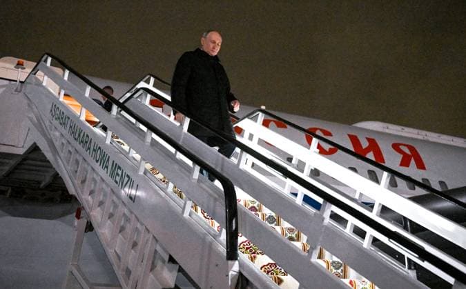 Turkmenistan Russia 9069802 12.12.2025 Russian President Vladimir Putin disembarks from a plane upon arrival at Ashgabat International Airport in Ashgabat, Turkmenistan. Kristina Kormilitsyna Sputnik Ashgabad Turkmenistan  Copyright: xKristinaxKormilitsynax