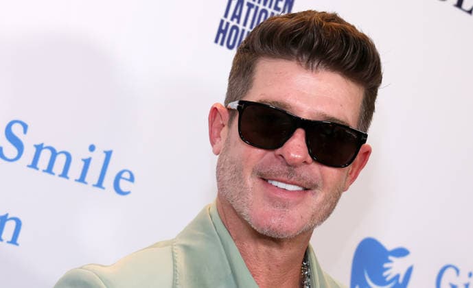 Giving A Smile Foundation Gala 11 December 2025 . Beverly Hills, California -Robin Thicke At Giving A Smile Foundation Gala held at The Beverly Hilton in Beverly Hills., Credit:Sadou Faye Avalon United States, CA, Beverly Hills, The Beverly Hilton  Copyright: xSadouxFayex xAvalonx 1058645664