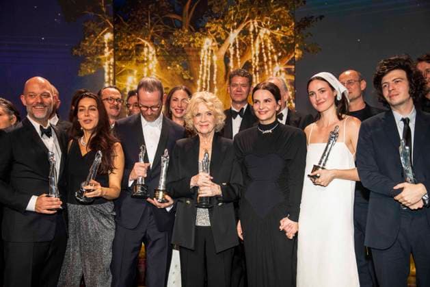 abb: Sara Rajaei, Eskil Vogt, Joachim Trier, Liv Ullmann, Juliette Binoche, Renate Reinsve, Alexander Nanau und Ugo Bienvenu Gewinner Preistraeger mit Filmpreis zu Gast auf dem roten Teppich bei der Gala zur Verleihung der European Film Awards 2026 - Europaeischer Filmpreis 2026 im Haus der Kulturen der Welt am 17.01.2026 in Berlin Berlin Deutschland