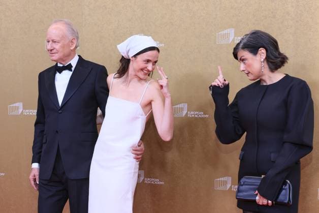 European Film Awards 2026 Roter Teppich und Preisverleihung Stellan Skarsgard, Renate Reinsve, Megan Everett, European Film Awards 2026, Haus der Kulturen der Welt, Berlin Datum: 17.01.2026 Copyright: xEventpressxKratschx