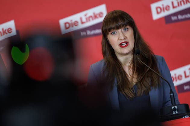 Statement Die Linke Heidi Reichinnek (Die Linke) bei einem Statement am 27.01.26 in Berlin. Berlin Berlin Deutschland Reichstag