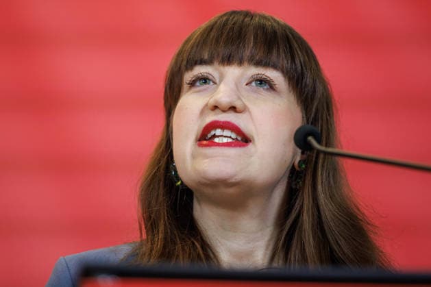 Statement Die Linke Heidi Reichinnek (Die Linke) bei einem Statement am 27.01.26 in Berlin. Berlin Berlin Deutschland Reichstag