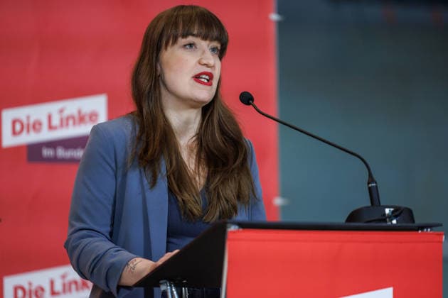 Statement Die Linke Heidi Reichinnek (Die Linke) bei einem Statement am 27.01.26 in Berlin. Berlin Berlin Deutschland Reichstag