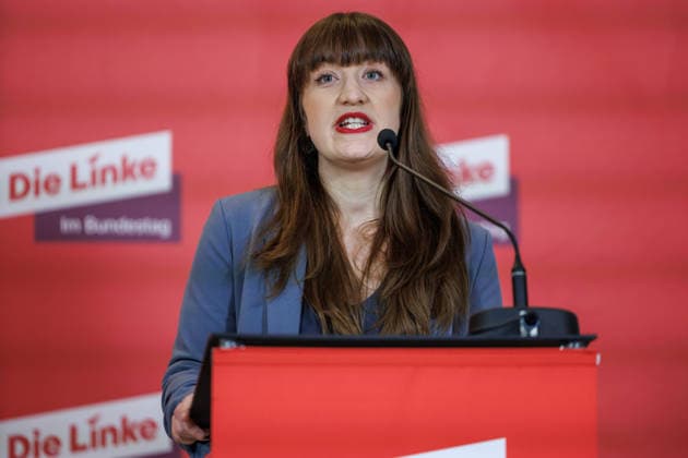 Statement Die Linke Heidi Reichinnek (Die Linke) bei einem Statement am 27.01.26 in Berlin. Berlin Berlin Deutschland Reichstag