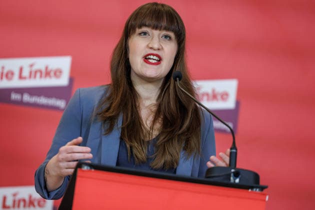 Statement Die Linke Heidi Reichinnek (Die Linke) bei einem Statement am 27.01.26 in Berlin. Berlin Berlin Deutschland Reichstag