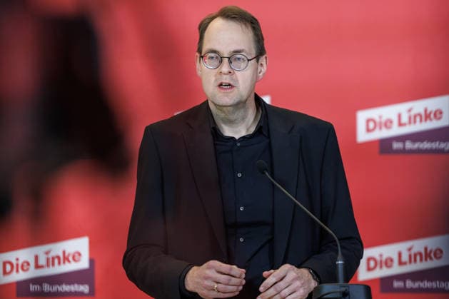 Statement Die Linke Soeren Pellmann (Die Linke) bei einem Statement am 27.01.26 in Berlin. Berlin Berlin Deutschland Reichstag