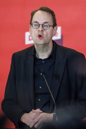 Statement Die Linke Soeren Pellmann (Die Linke) bei einem Statement am 27.01.26 in Berlin. Berlin Berlin Deutschland Reichstag