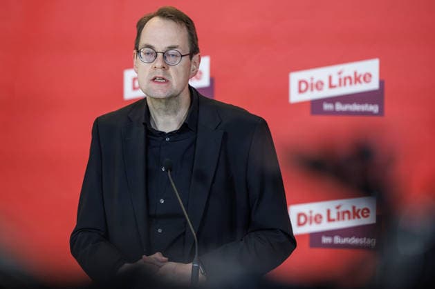 Statement Die Linke Soeren Pellmann (Die Linke) bei einem Statement am 27.01.26 in Berlin. Berlin Berlin Deutschland Reichstag