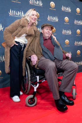 Ottfried Fischer mit Ehefrau Simone Brandlmeier bei der Premiere der Show Cirque du Soleil - Alegria auf der Theresienwiese. München, 05.02.2026