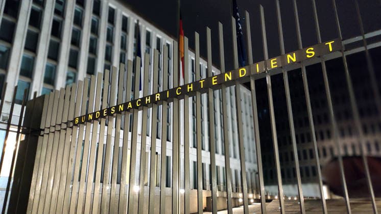 13.02.2026, Berlin - Deutschland. Bundesnachrichtendienst am Abend.