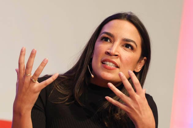 Alexandria Ocasio-Cortez, gilt als Vordenkerin in der demokratischen Partei der USA, bei Diskussion in der TU Berlin mit Studenten zum Zustand der Politik in den USA und über die Rolle junger Menschen am 15.02.27 in Berlin.. Alexandria Ocasio Cortez bei Diskussion in der TU Berlin
