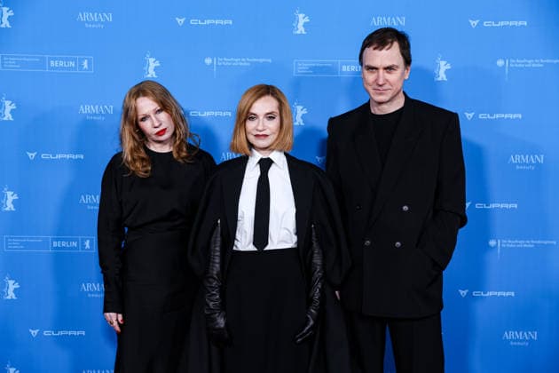 Berlin Berlinale, 76. internationale Filmfestspiele Berlin 2026 Photo Call DIE BLUTGRAEFIN (THE BLOOD COUNTESS) Birgit Minichmayr (Schauspielerin Actor) Isabelle Huppert (Schauspielerin Actor) mitte Lars Eidinger (Schauspieler Actor) Berlinale, 76. internationale Filmfestspiele Berlin 2026, 16.02.2026 Copyright: xEibner-Pressefoto RogerxBuerkex EP_RBE