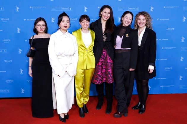 Purnima Grätz, Andrea Guo, Stefanie Ren, Elisa Hofmann, Mia Spengler und Antonia Bill bei der Premiere der ARD-Serie House of Yang auf der Berlinale 2026 76. Internationale Filmfestspiele Berlin im Zoo Palast. Berlin, 19.02.2026