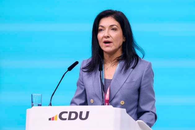 Bundeswirtschaftsministerin Katherina Reiche schaut, 1. Tag, 38. Parteitag der CDU Deutschland, Landesmesse am 20. February 2026 in Stuttgart, Deutschland. (Foto von Marco Steinbrenner DeFodi Images) Bundeswirtschaftsministerin Katherina Reiche looks on, 1. Tag, 38. Parteitag der CDU Deutschland, Landesmesse, February 20, 2026 in Stuttgart, Germany. (Photo by Marco Steinbrenner DeFodi Images)