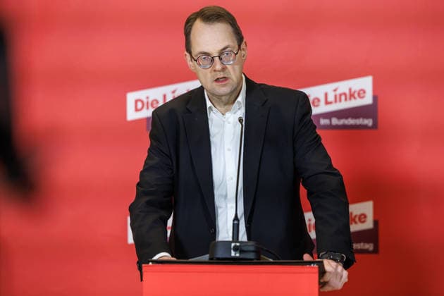 Statement Die Linke Soeren Pellmann (Die Linke) bei einem Statement am 24.02.26 in Berlin. Berlin Berlin Deutschland Reichstag