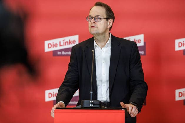 Statement Die Linke Soeren Pellmann (Die Linke) bei einem Statement am 24.02.26 in Berlin. Berlin Berlin Deutschland Reichstag