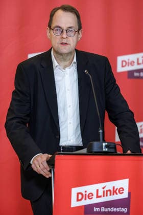 Statement Die Linke Soeren Pellmann (Die Linke) bei einem Statement am 24.02.26 in Berlin. Berlin Berlin Deutschland Reichstag