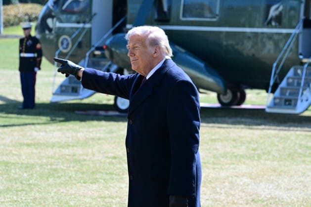 President Donald Trump Speaks To Reporters At The White House (NEW) President Donald Trump speaks to reporters prior to departing the White House. February 27, 2026, Washington, D.C., USA: Trump admits he is not fully satisfied with Iran and believes it would be ideal for them to negotiate in good faith. Trump expresses his displeasure with Iran s stance in the nuclear negotiations and warns that there is still no decision on a possible attack. Mandatory Credit: Kyle Mazza TheNews2 (Foto: Kyle Mazza Thenews2 imago images) President Donald Trump Speaks To Reporters At The White House Copyright: xKylexMazzax