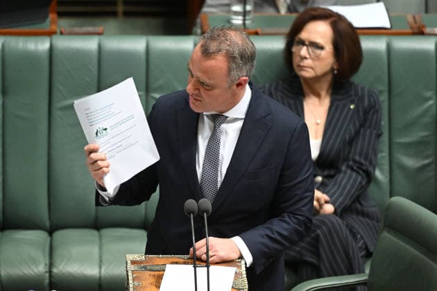 QUESTION TIME, Shadow Treasurer Tim Wilson speaks during Question Time in the House of Representatives at Parliament House in Canberra, Thursday, March 5, 2026. ( NO ARCHIVING CANBERRA AUSTRALIAN CAPITAL TERRITORY AUSTRALIA  Copyright: xLUKASxCOCHx 20260305171404784942
