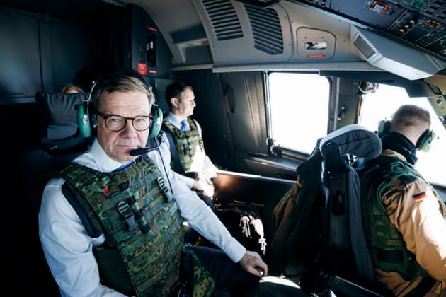 Johann Wadephul (CDU), Bundesaussenminister, aufgenommen waerend eines Fluges nach Tel Aviv in einer A400M der Bundeswehr. 10.03.2026. Fotografiert im Auftrag des Auswaertigen Amtes (AA) Tel Aviv ISRAEL Copyright: xFelixxZahn AAx