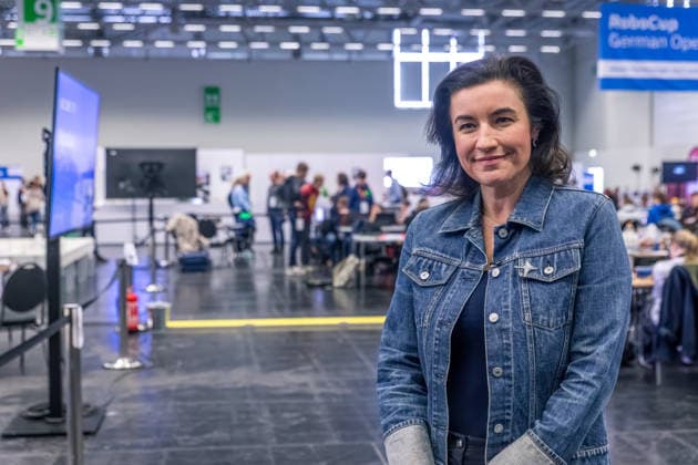 Bundesministerin Dorothee Bär bei der Eröffnung des RoboCup 2026 in Köln. Teams aus aller Welt treten bei dem internationalen Wettbewerb mit autonomen Robotern in verschiedenen Disziplinen gegeneinander an. Köln, Deutschland, März 2026. Robocup
