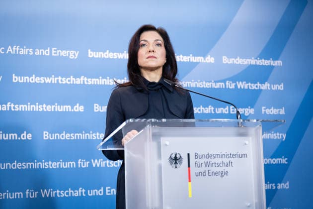 Katherina Reiche, Bundesministerin für Wirtschaft und Energie, BMWE Spitzengespräch Bündnis Zukunft, Katherina Reiche, Bundesministerin für Wirtschaft und Energie, BMWE, Berlin, Pressestatement Berlin Berlin GER