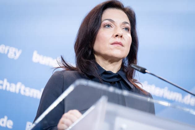 Katherina Reiche, Bundesministerin für Wirtschaft und Energie, BMWE Spitzengespräch Bündnis Zukunft, Katherina Reiche, Bundesministerin für Wirtschaft und Energie, BMWE, Berlin, Pressestatement Berlin Berlin GER