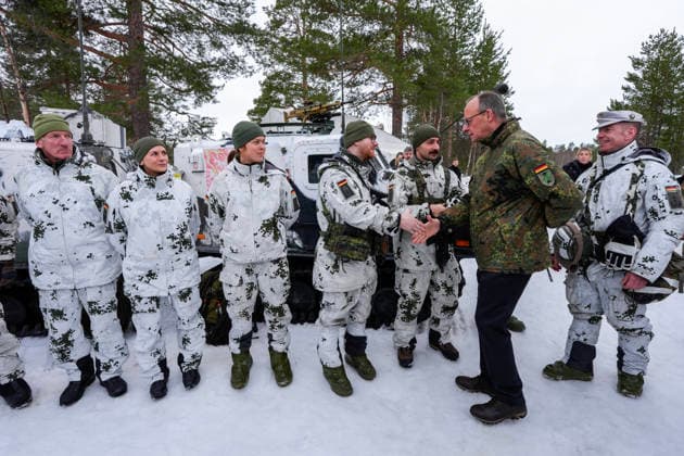 Cold response 2026 Bardufoss 20260313. German Chancellor Friedrich Merz meets German soldiers in Bardufoss in connection with Cold Response 2026. Photo: Lise Aserud NTB Bardufoss Norway NJ_ohBTbY_Y EDITORIAL USE ONLY Ref:_BNC_POLNJ_ohBTbY_Y.jpg Copyright: xLisexAserudxx xNTBx