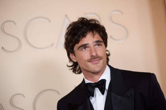 Jacob Elordi arrives on the red carpet of the 98th OscarsÂ® at the DolbyÂ® Theatre at Ovation Hollywood on Sunday, March 15, 2026. Los Angeles CA USA  35008577PLX