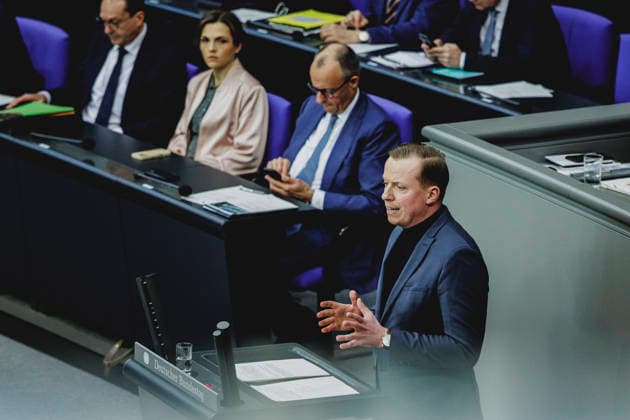Adis Ahmetovic, Mitglied des Deutschen Bundestages (SPD), aufgenommen im Rahmen der Debatte zur Regierungserklaerung im Deutschen Bundestag in Berlin, 18.03.2026. Berlin Deutschland Copyright: xFlorianxGaertnerx